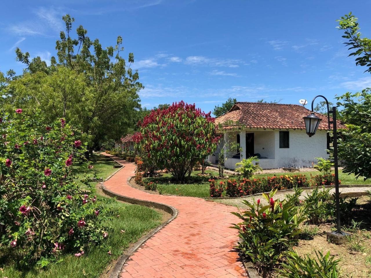 Hotel Campestre Arboretto Villavicencio Esterno foto